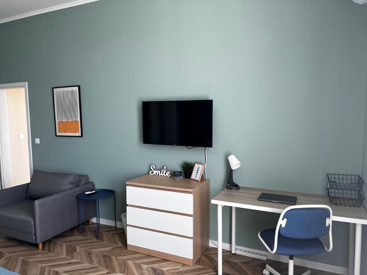 Las Brisas Garden Apartment 布尔加斯 外观 照片