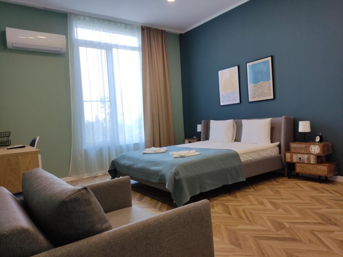 Las Brisas Garden Apartment 布尔加斯 外观 照片